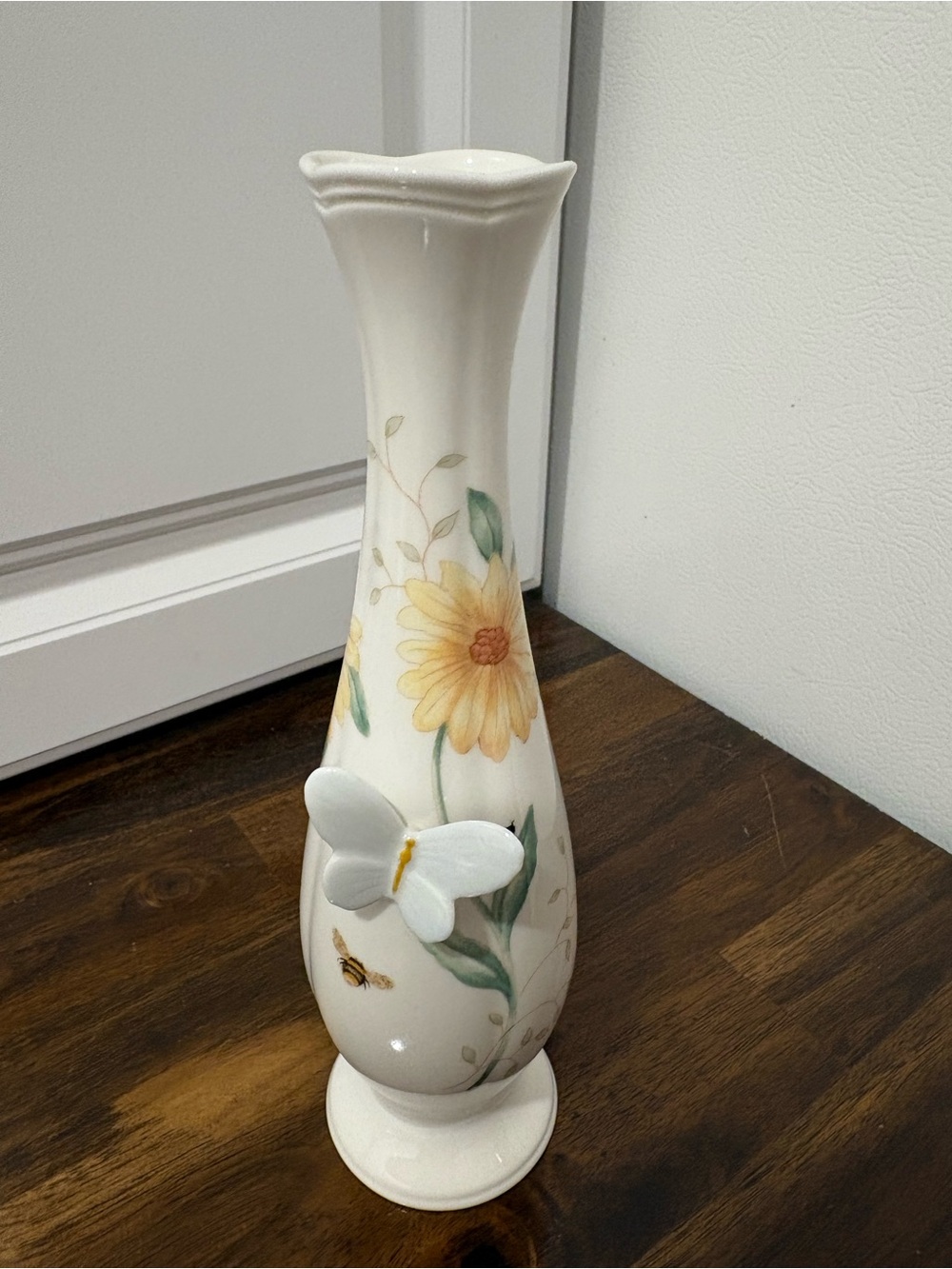 Lenox “Butterfly Meadow”Ceramic Bud Vase with Yellow Floral and Butterfly